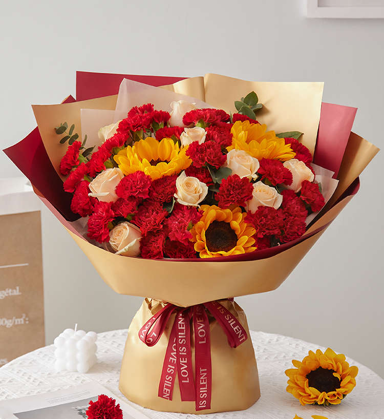 扬州外婆70岁生日，可以给老人家送花吗?送花该送给什么呢？